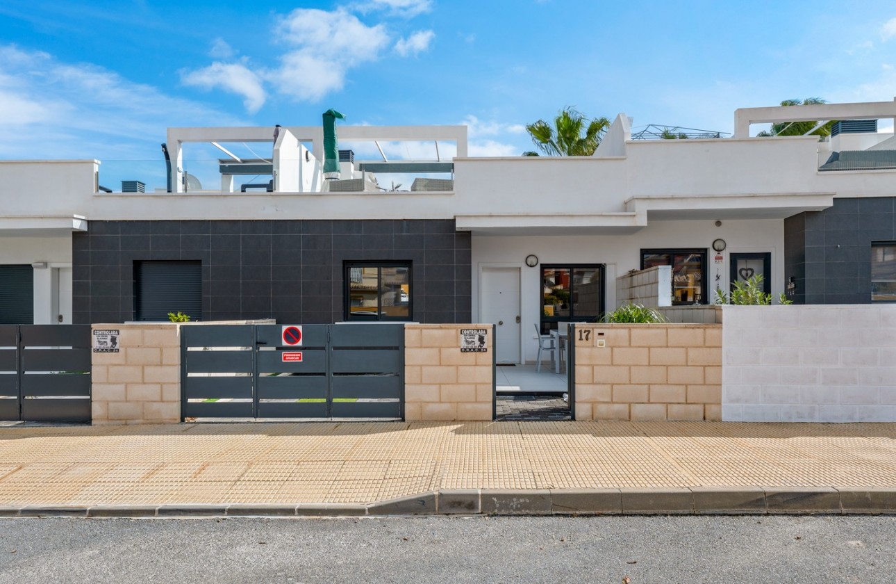 Resale - Apartment - Orihuela Costa - Villamartín