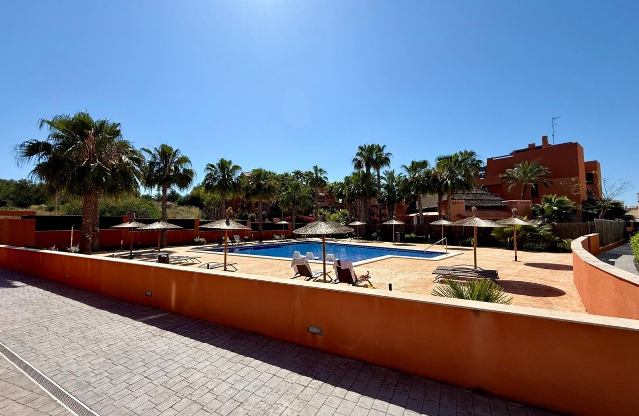 Resale - Apartment - Orihuela Costa - Villamartín