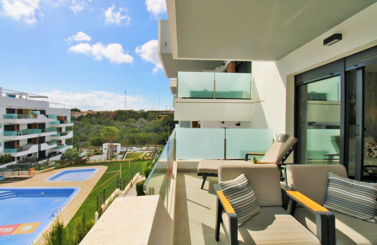 Resale - Apartment - Orihuela Costa - Villamartín