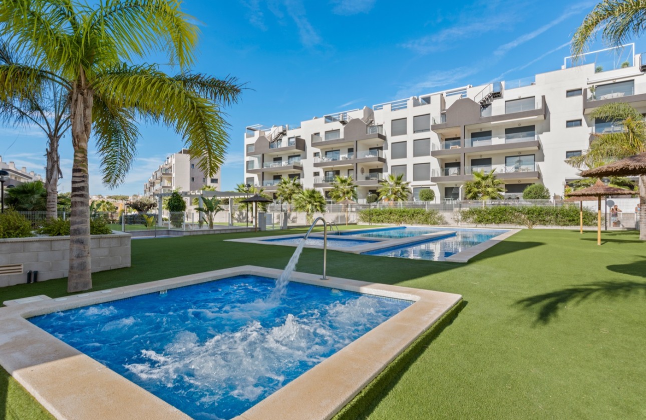 Resale - Apartment - Orihuela Costa - Villamartín