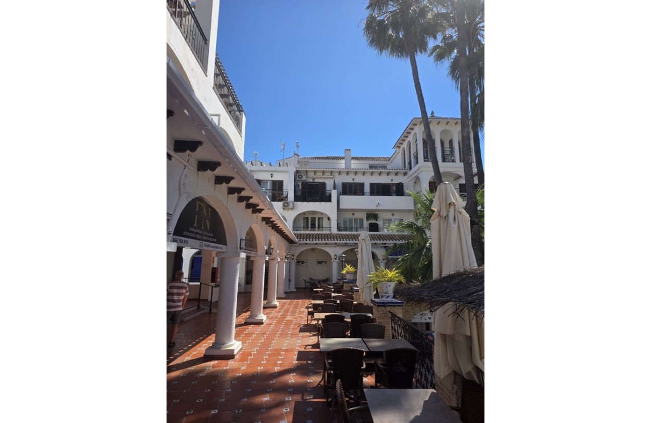 Resale - Apartment - Orihuela Costa - Villamartín