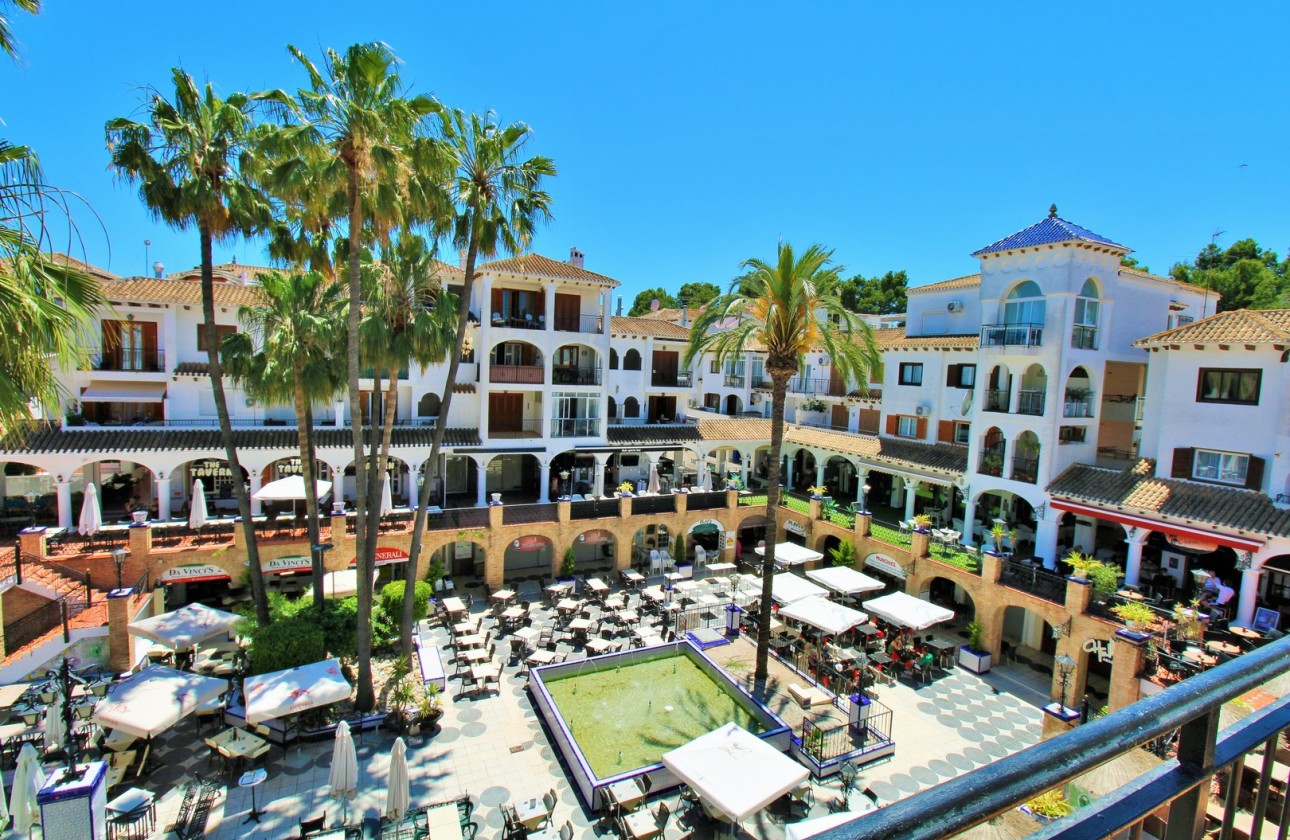 Resale - Apartment - Orihuela Costa - Villamartín