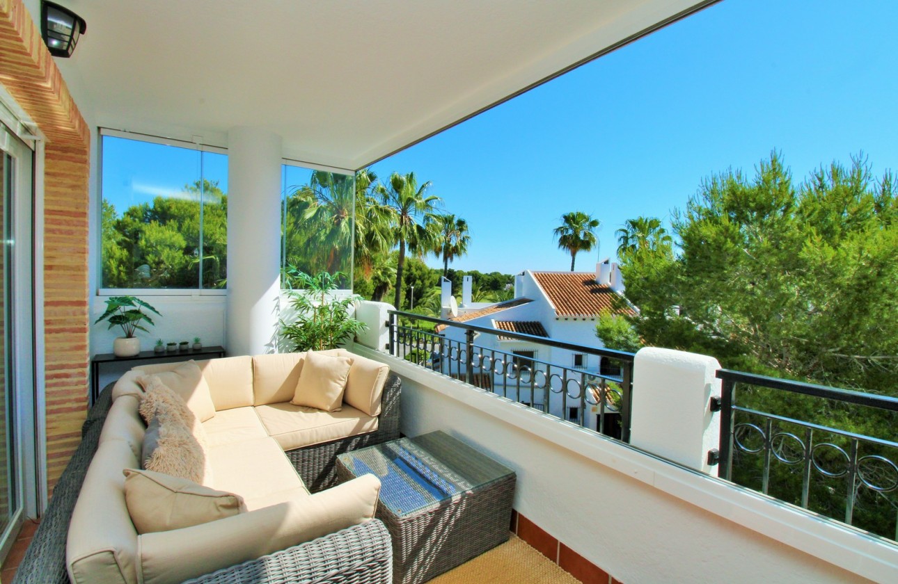 Resale - Apartment - Orihuela Costa - Villamartín