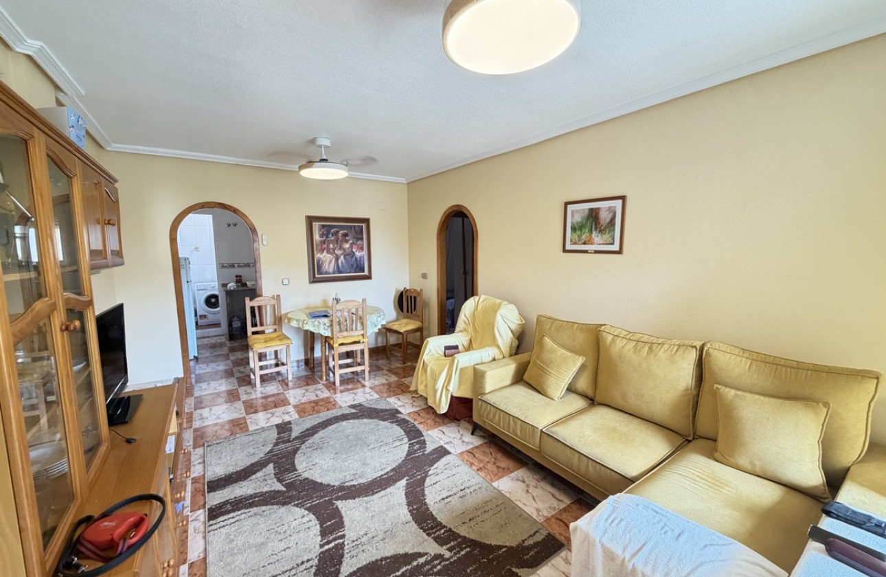 Resale - Apartment - Orihuela Costa - Villamartín