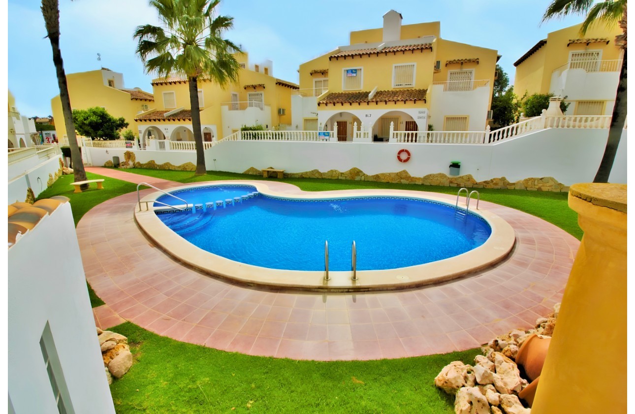 Resale - Apartment - Orihuela Costa - Villamartín