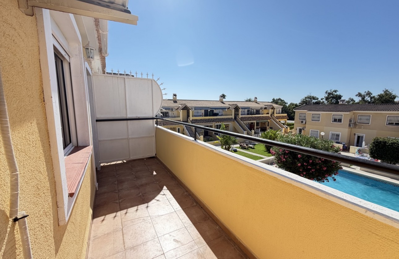 Resale - Apartment - Orihuela Costa - Villamartín