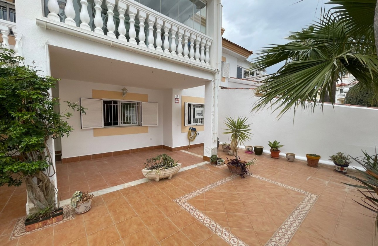 Resale - Apartment - Orihuela Costa