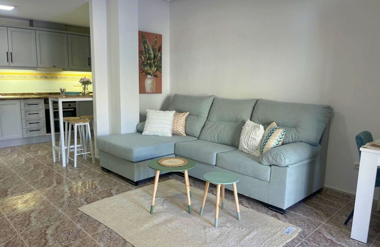 Resale - Apartment - Orihuela - Las Filipinas