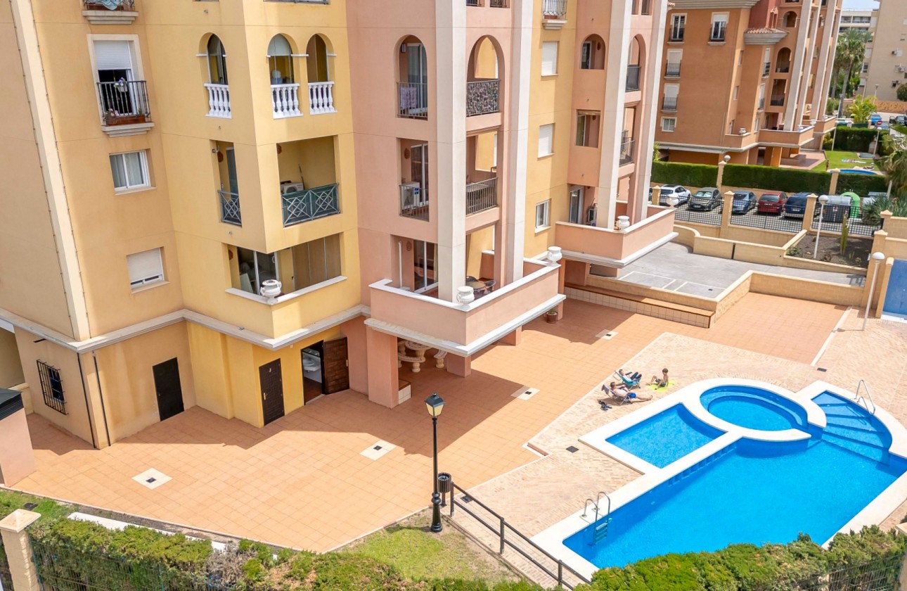 Resale - Apartment - Torrevieja - Aldea del mar