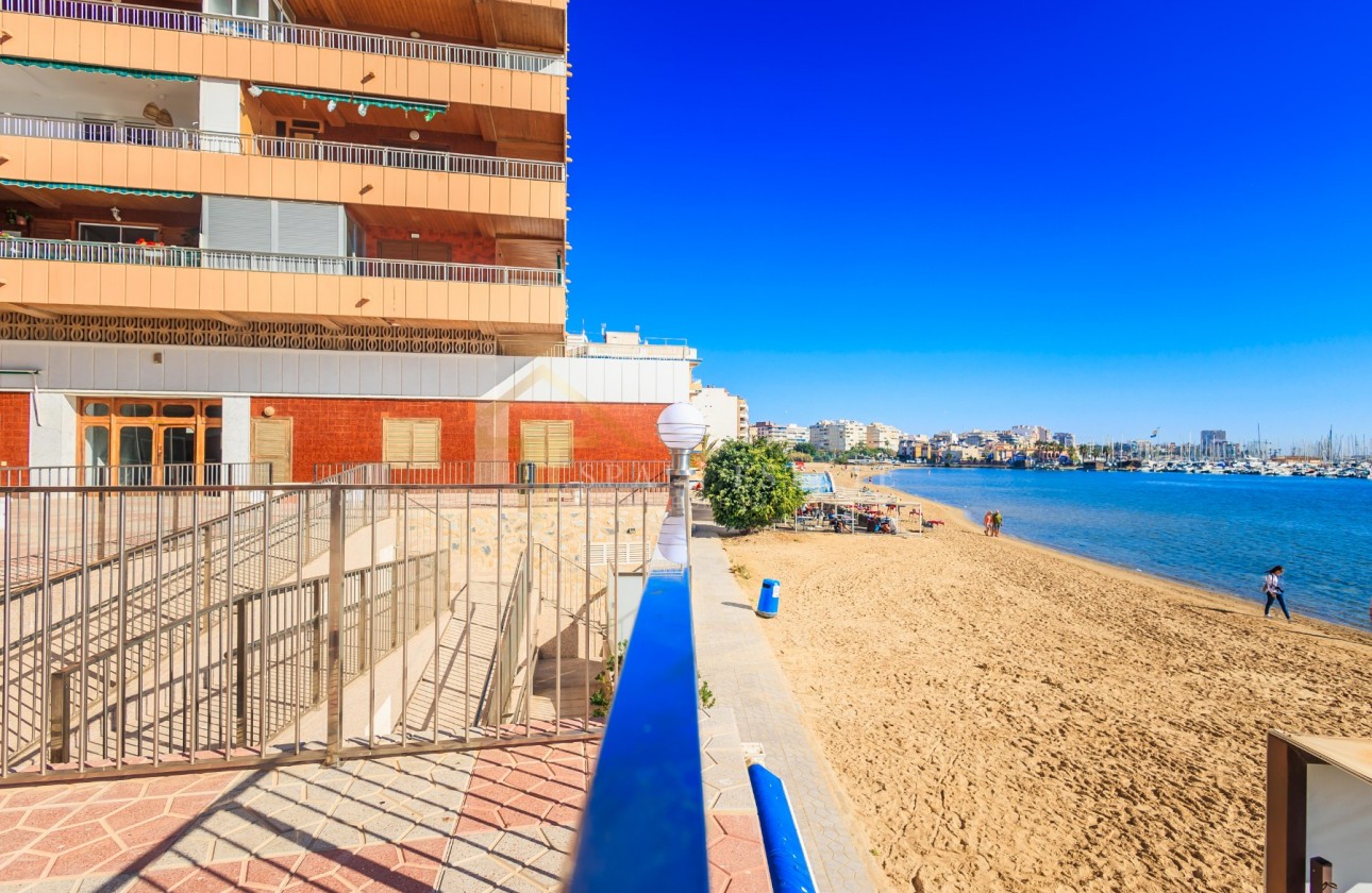 Resale - Apartment - Torrevieja - El Acequión - Los Náufragos