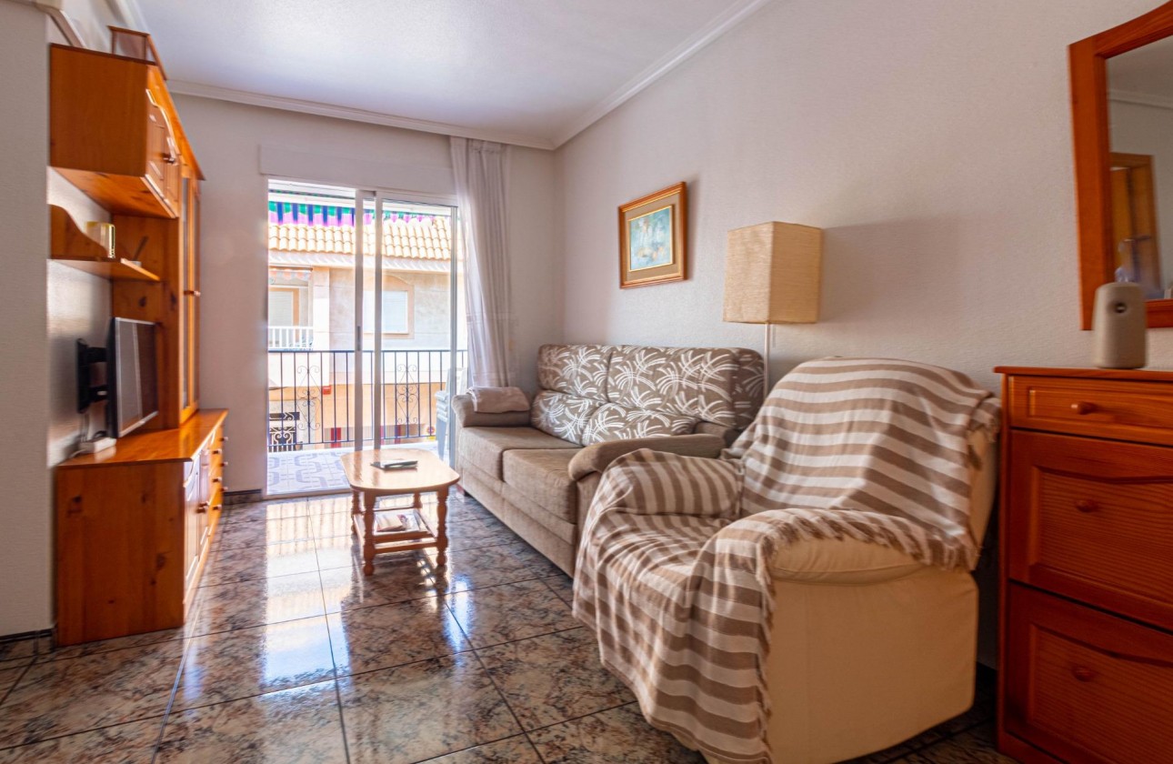 Resale - Apartment - Torrevieja - El Acequión - Los Náufragos