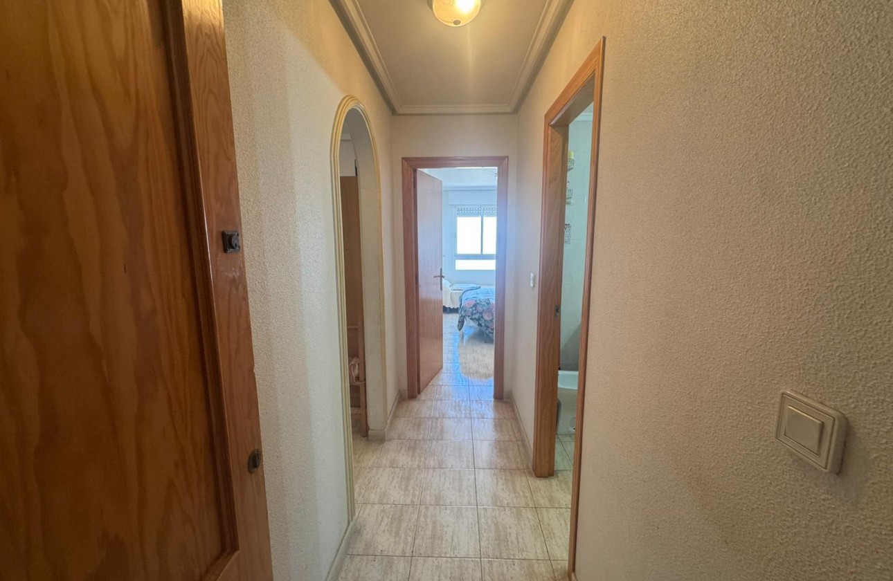 Resale - Apartment - Torrevieja - El Acequión - Los Náufragos
