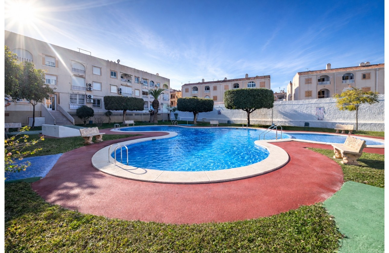 Resale - Apartment - Torrevieja - El Acequión - Los Náufragos