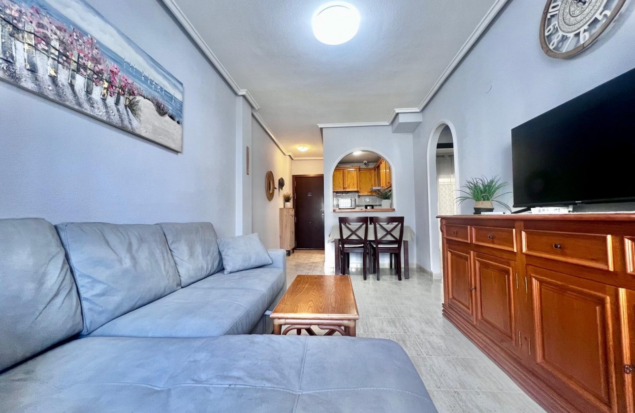 Resale - Apartment - Torrevieja - El Acequión - Los Náufragos
