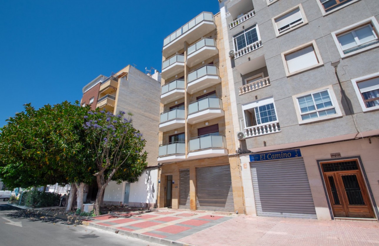 Resale - Apartment - Torrevieja - El Acequión - Los Náufragos