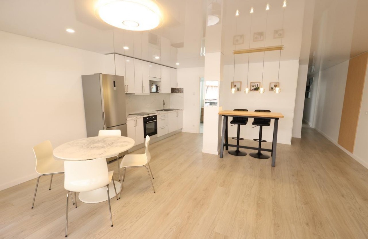 Resale - Apartment - Torrevieja - El Acequión - Los Náufragos