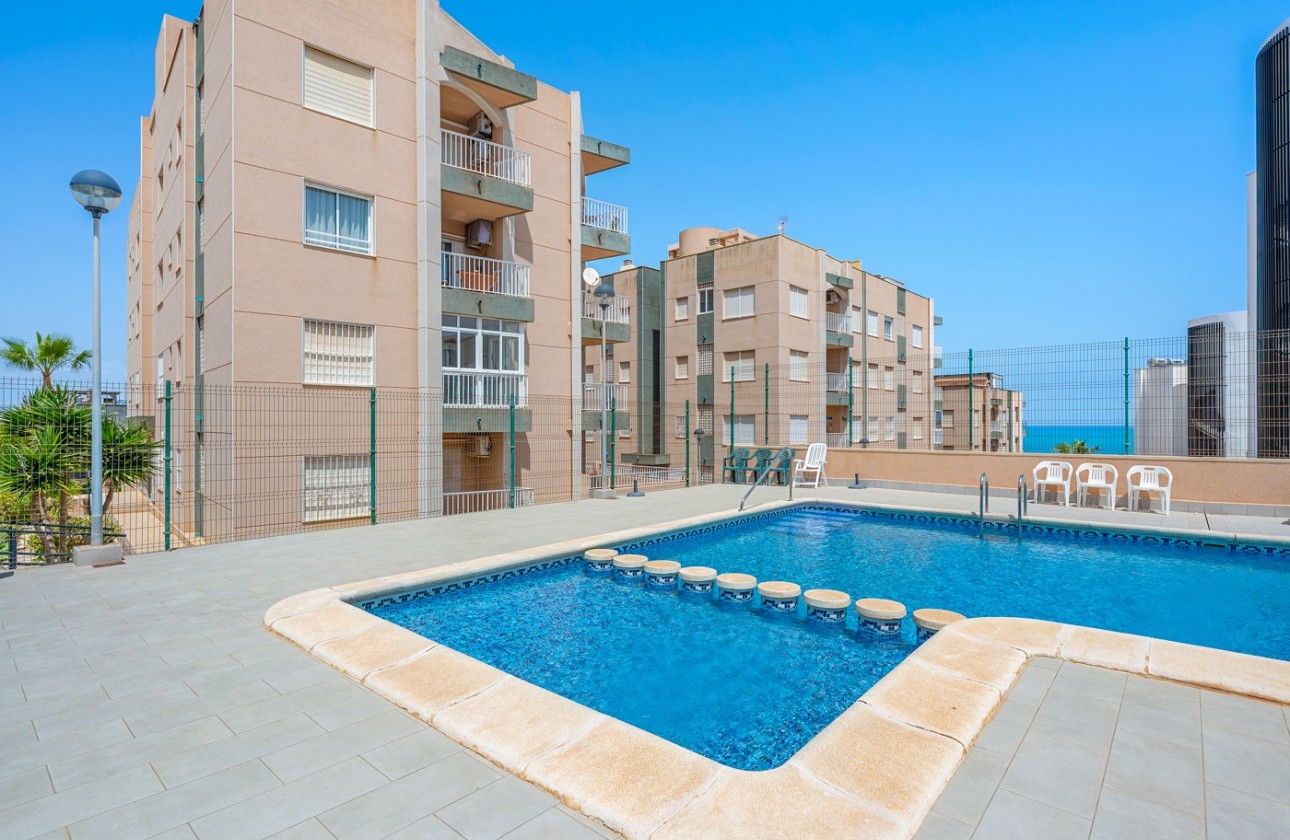 Resale - Apartment - Torrevieja - La Mata
