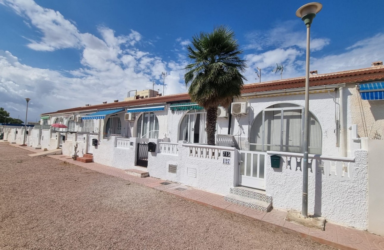 Resale - Apartment - Torrevieja - La Siesta - El Salado -  Torreta