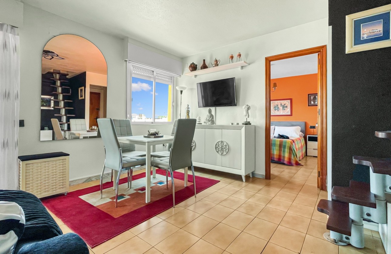 Resale - Apartment - Torrevieja - Mar Azul