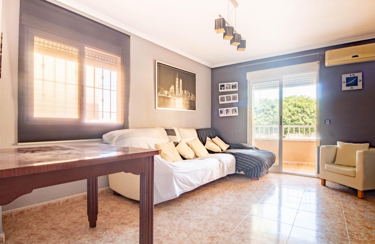 Resale - Apartment - Torrevieja - Playa de los locos