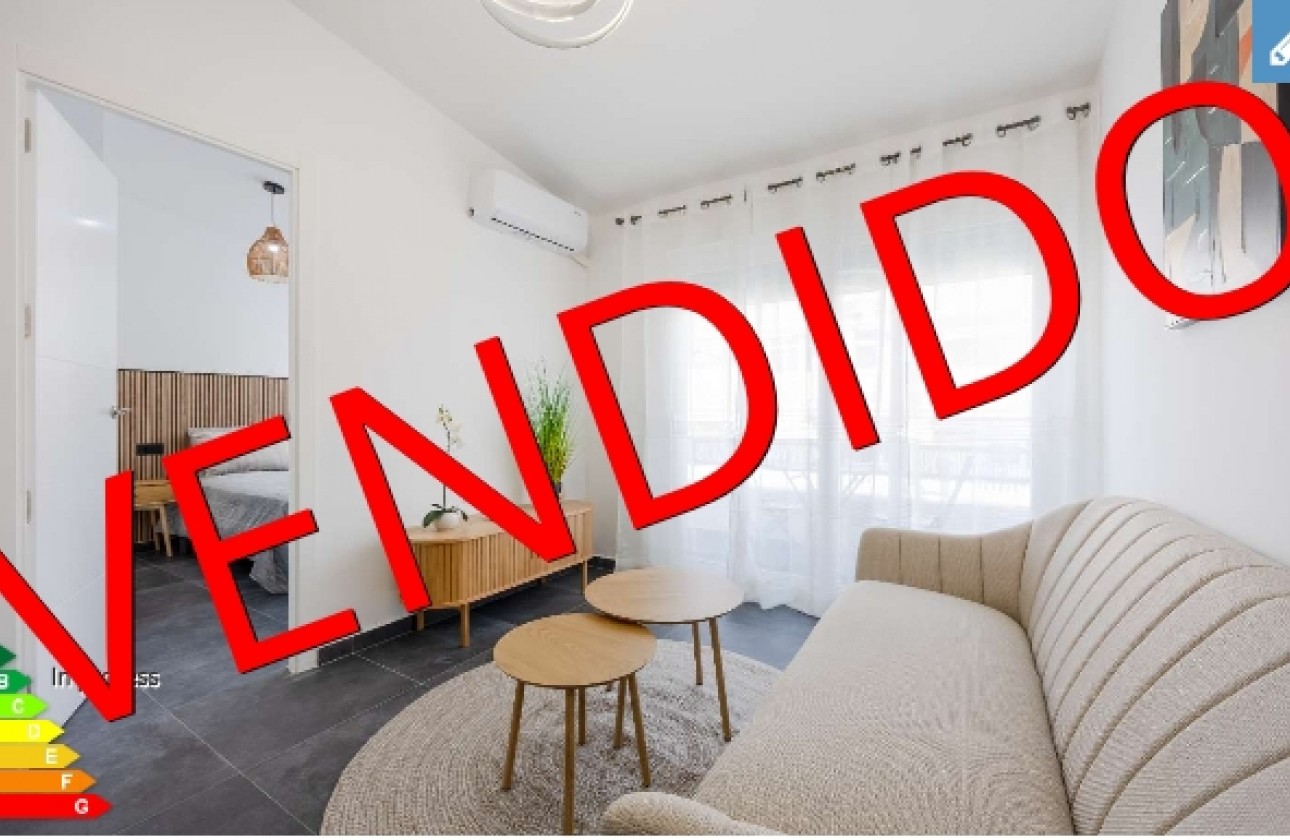 Resale - Apartment - Torrevieja - Playa de los Locos