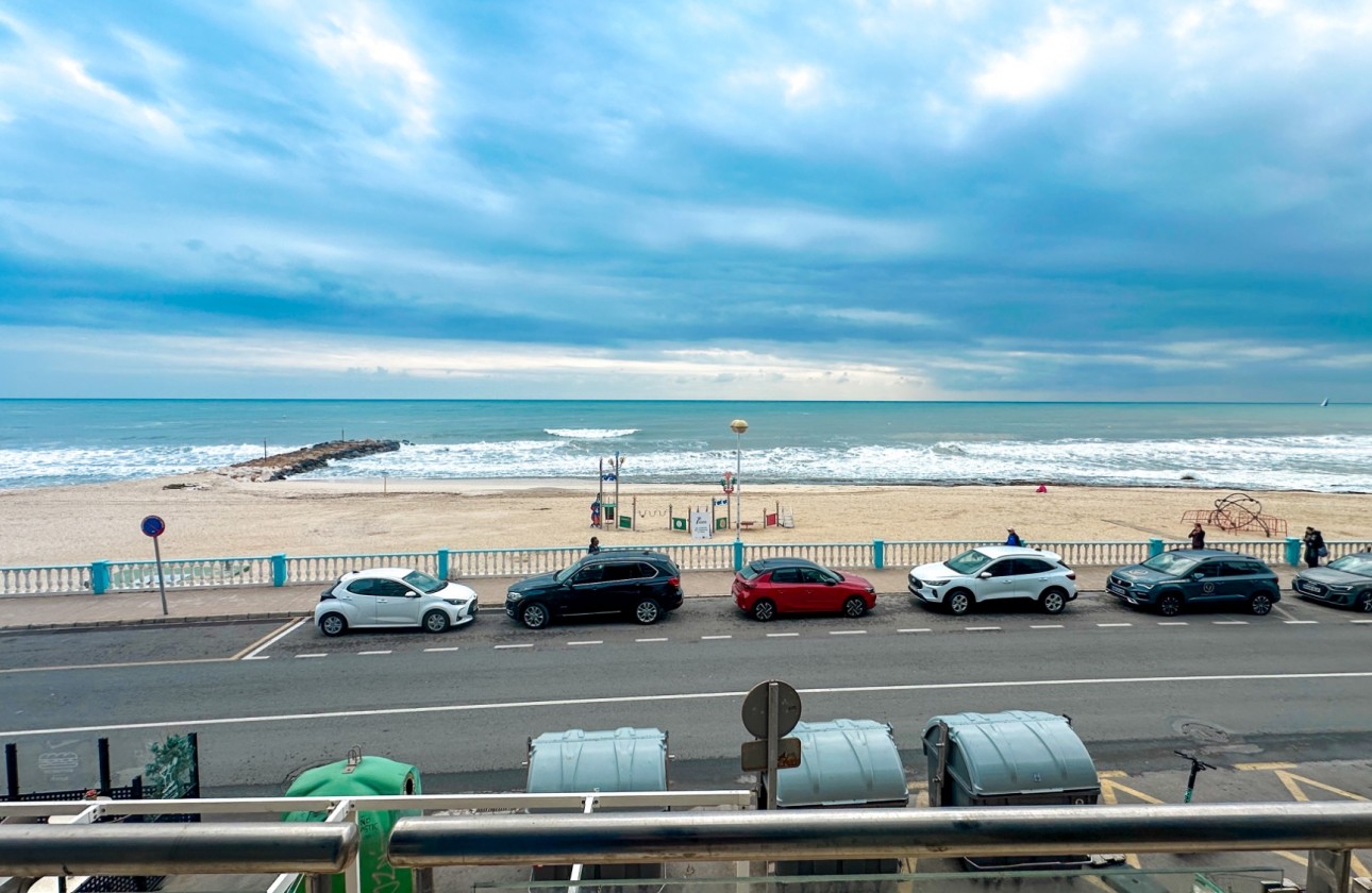 Resale - Apartment - Torrevieja - Playa de los Locos