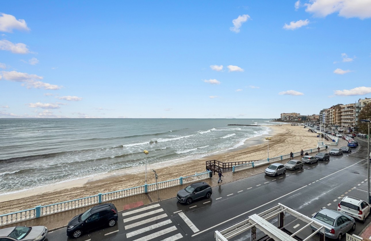 Resale - Apartment - Torrevieja - Playa de los Locos