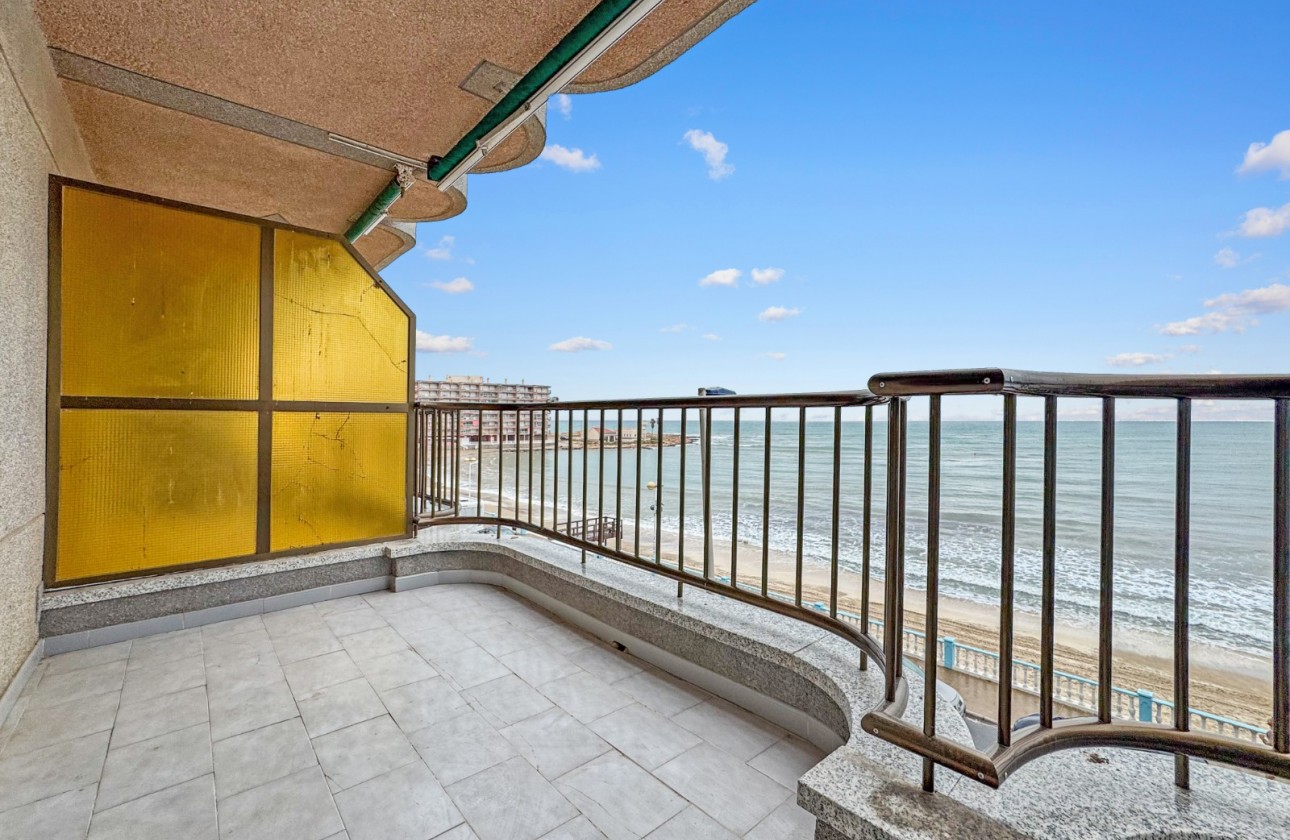 Resale - Apartment - Torrevieja - Playa de los Locos