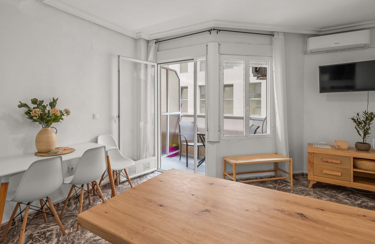 Resale - Apartment - Torrevieja - Playa del Cura