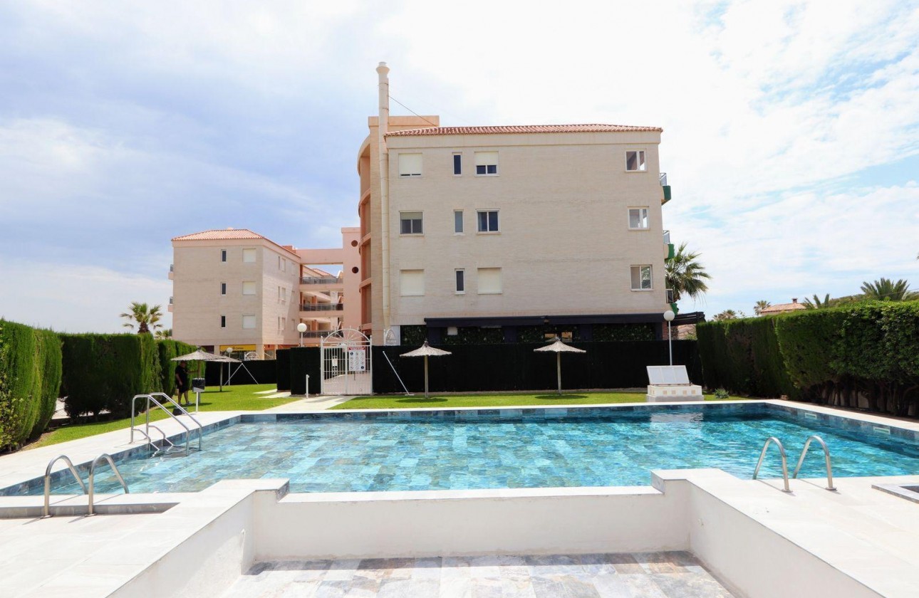 Resale - Apartment - Torrevieja - Playa Flamenca