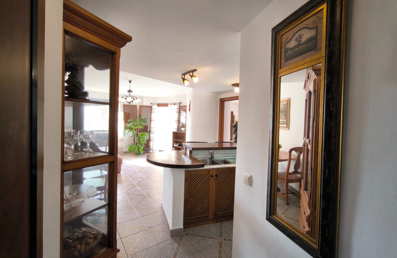 Resale - Apartment - Torrevieja - Punta Prima