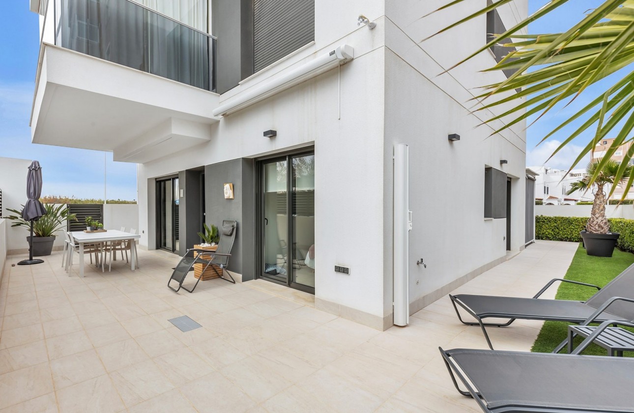 Resale - Apartment - Torrevieja - Torrelamata - La Mata