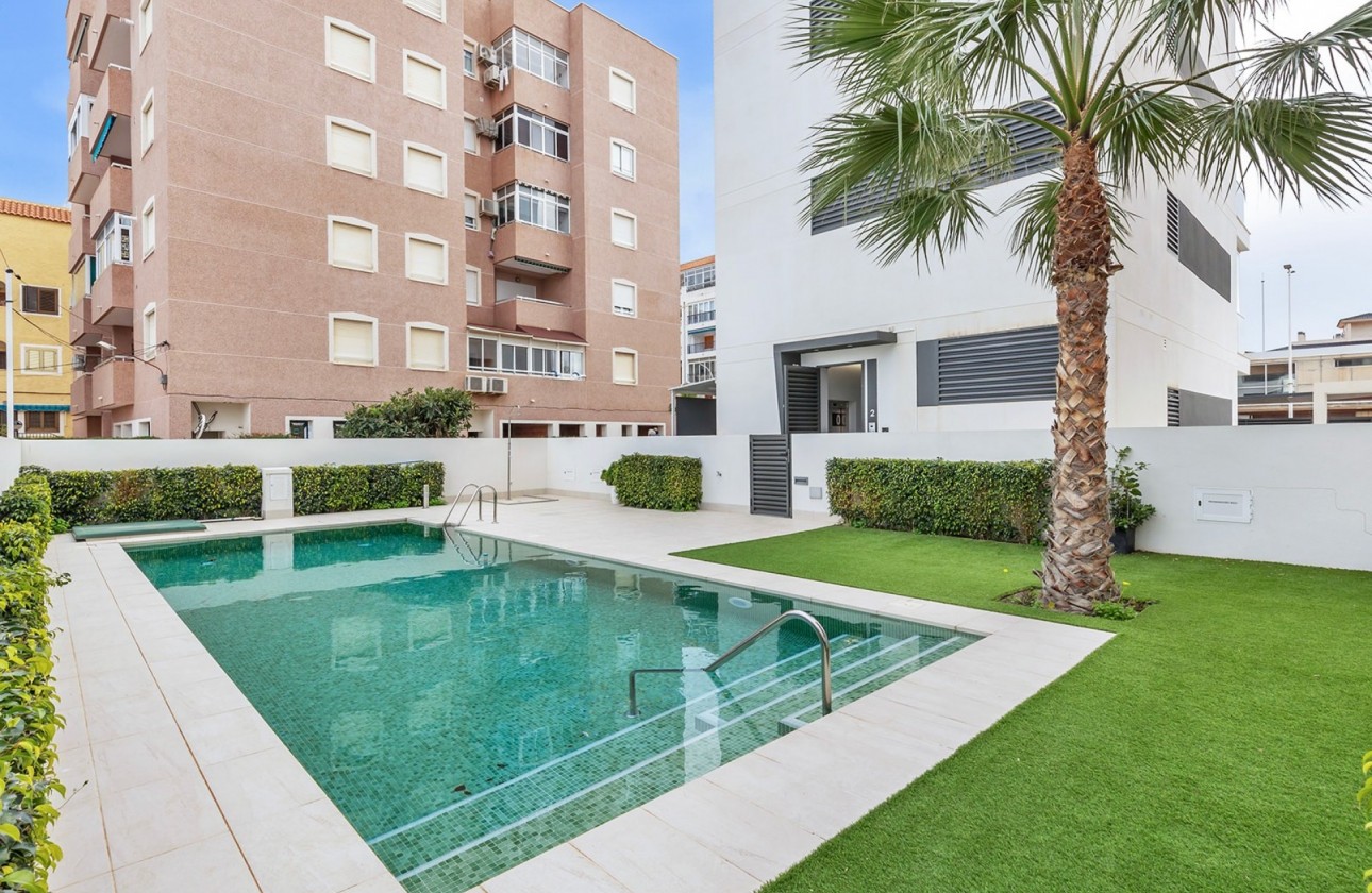 Resale - Apartment - Torrevieja - Torrelamata - La Mata