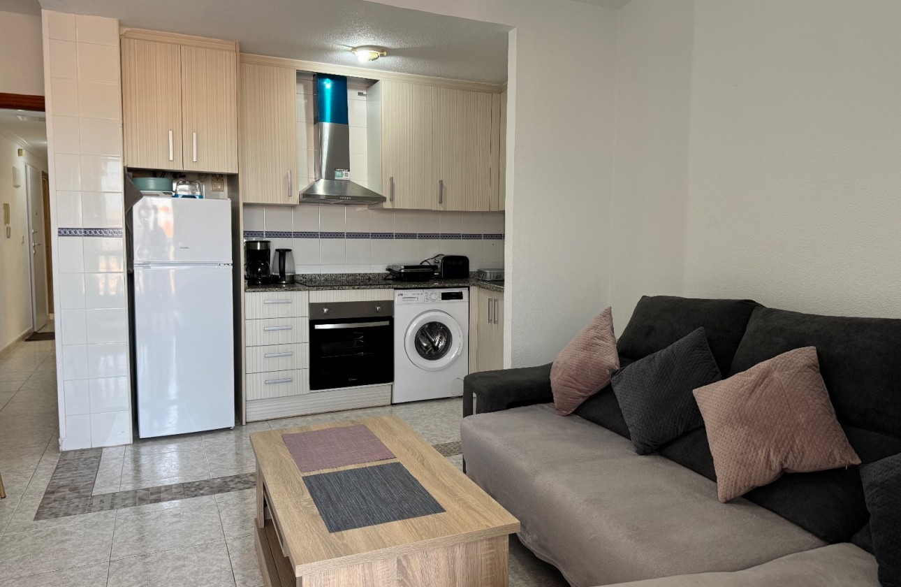 Resale - Apartment - Torrevieja - Torrevieja C