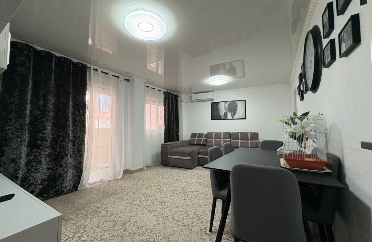 Resale - Apartment - Torrevieja