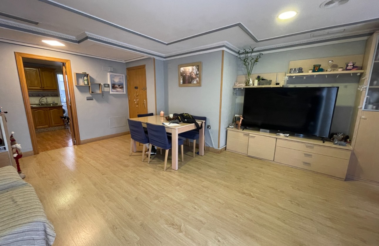 Resale - Apartment - Torrevieja