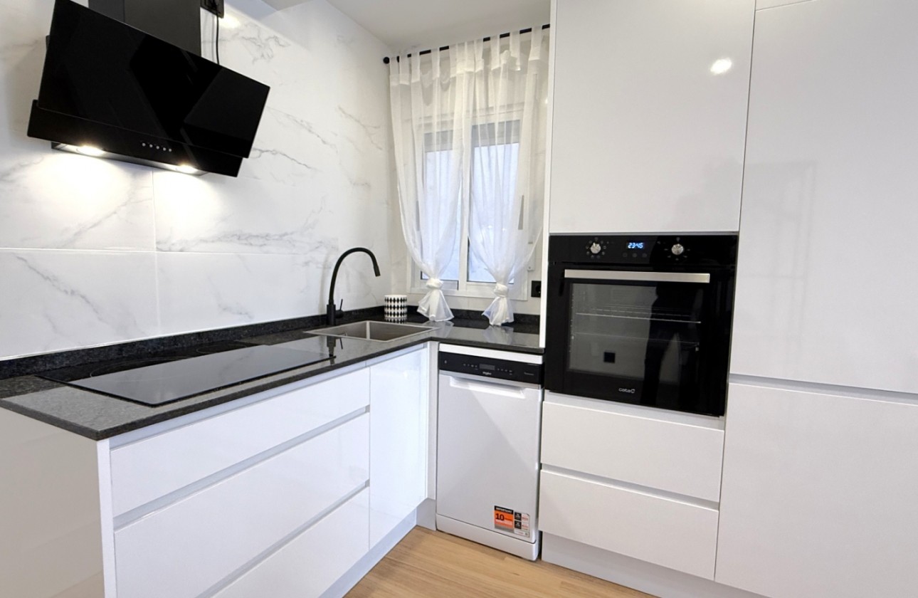 Resale - Apartment - Torrevieja