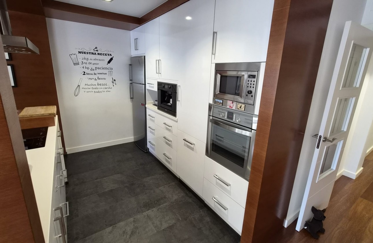 Resale - Apartment - Torrevieja