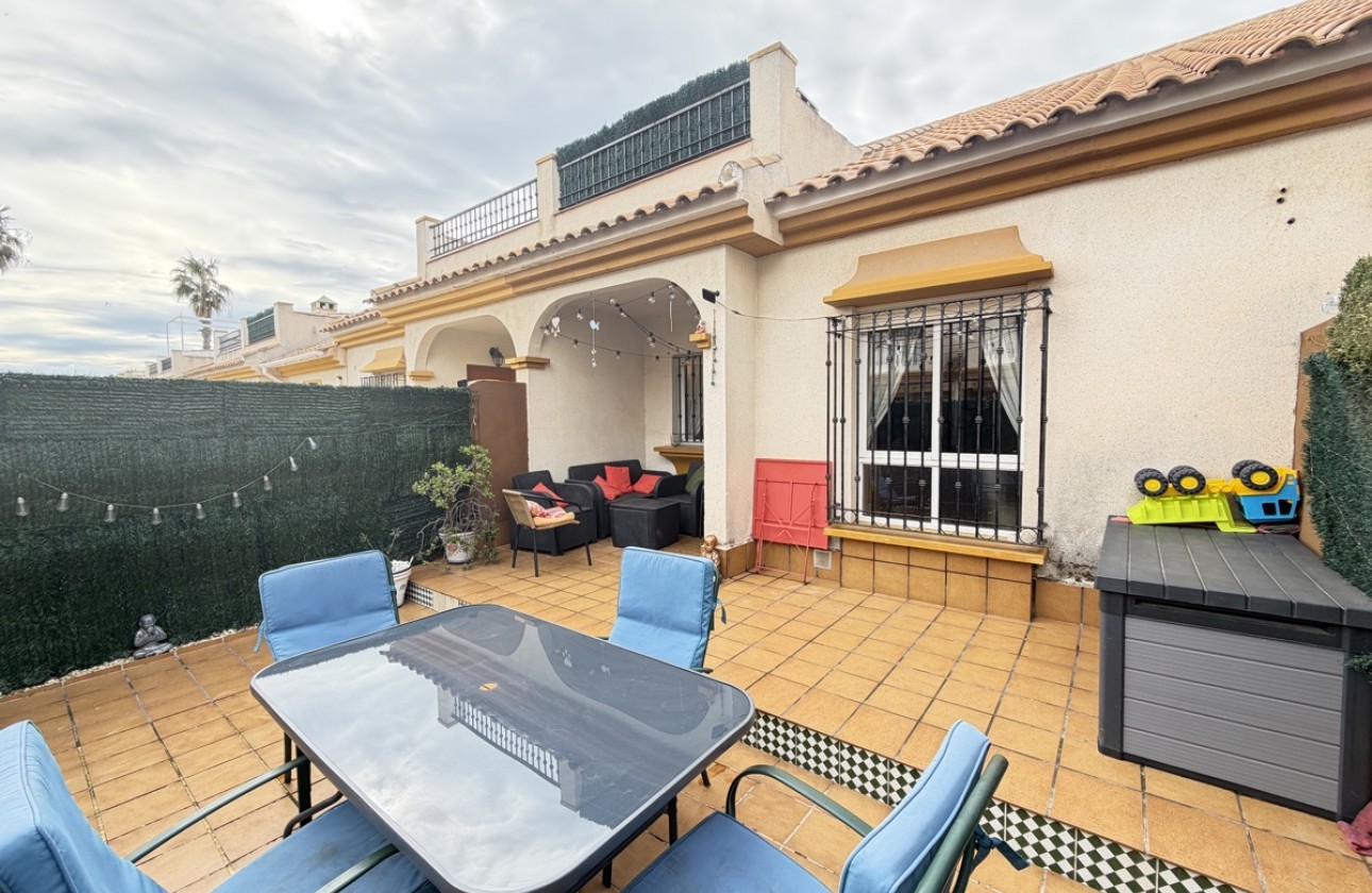 Resale - Bungalow - Orihuela Costa - Cabo Roig