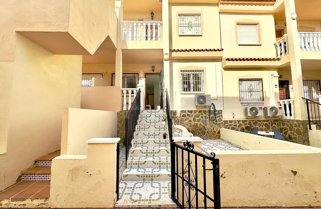 Resale - Bungalow - Orihuela Costa - La Florida