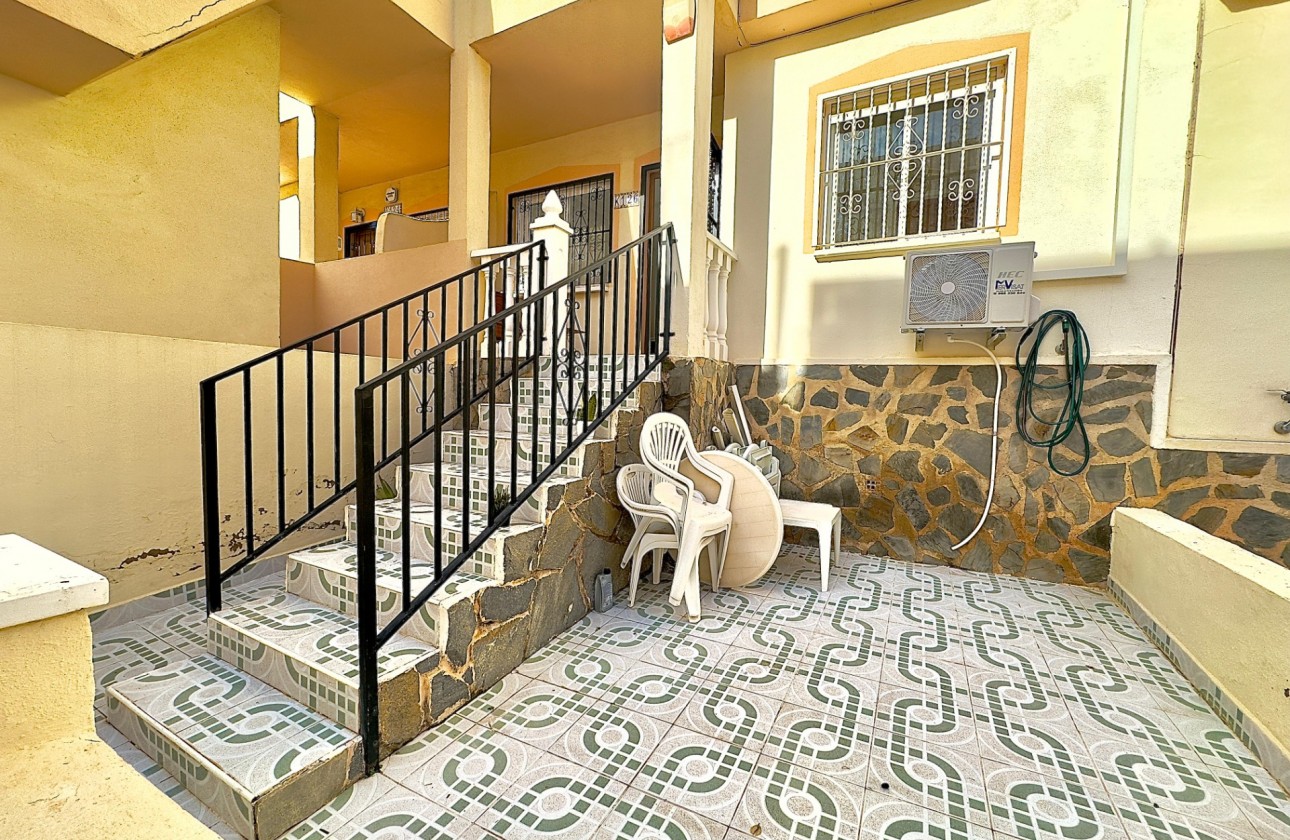 Resale - Bungalow - Orihuela Costa - La Florida