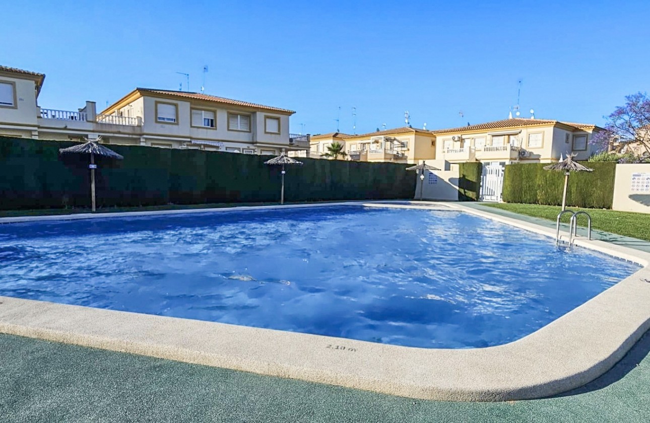 Resale - Bungalow - Orihuela Costa - Playa Flamenca