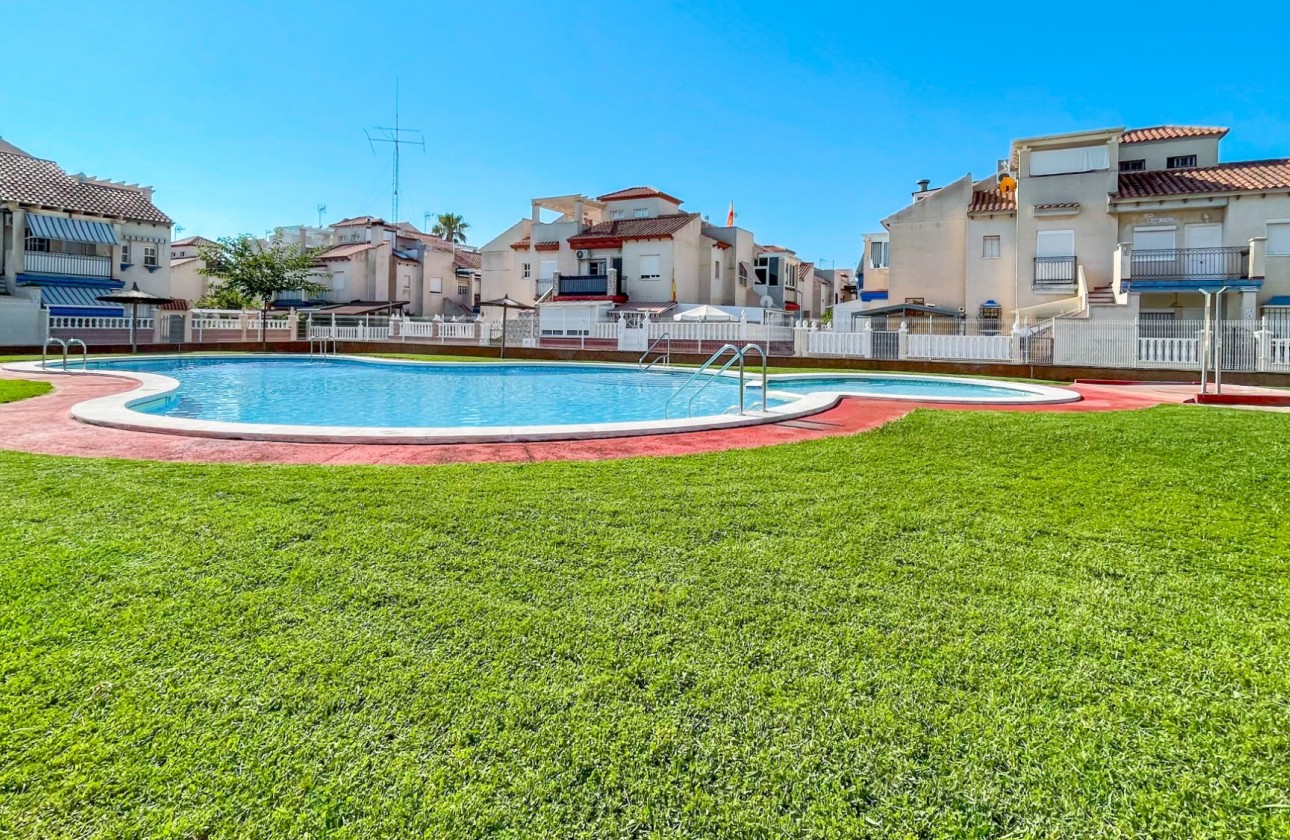 Resale - Bungalow - Orihuela Costa - Playa Flamenca