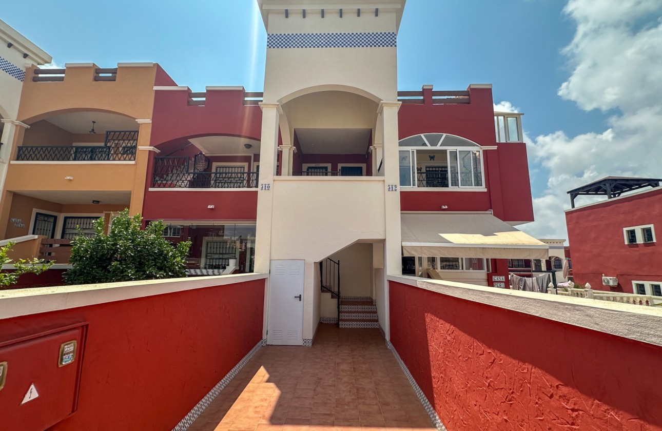 Resale - Bungalow - Orihuela Costa - Punta Prima