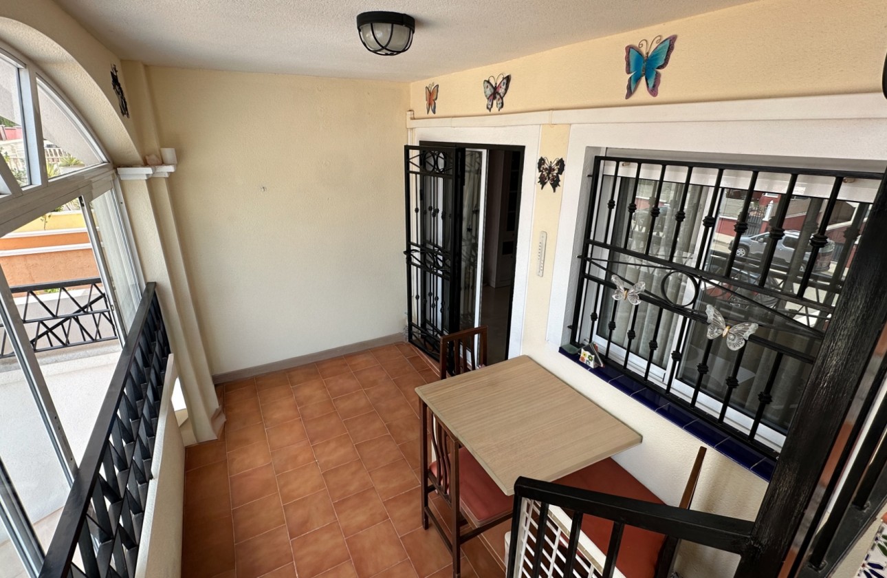 Resale - Bungalow - Orihuela Costa - Punta Prima