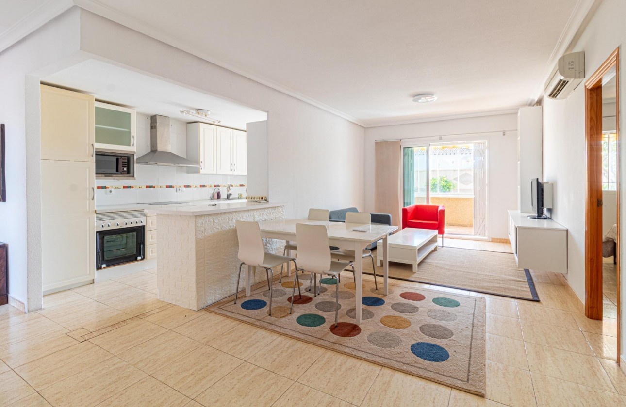 Resale - Bungalow - Orihuela Costa - Punta Prima