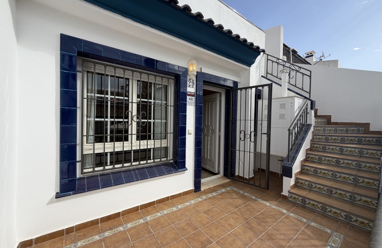 Resale - Bungalow - Orihuela Costa - Rioja