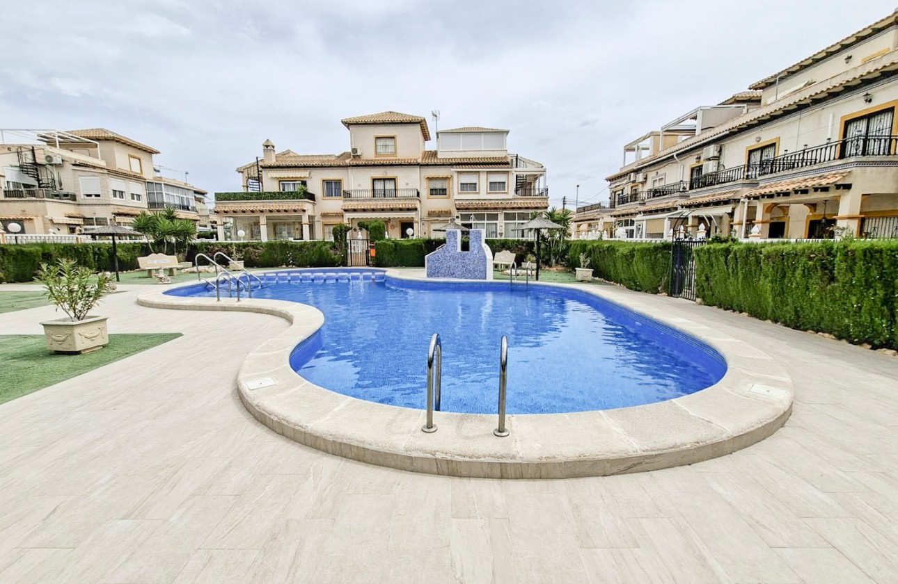 Resale - Bungalow - Orihuela Costa