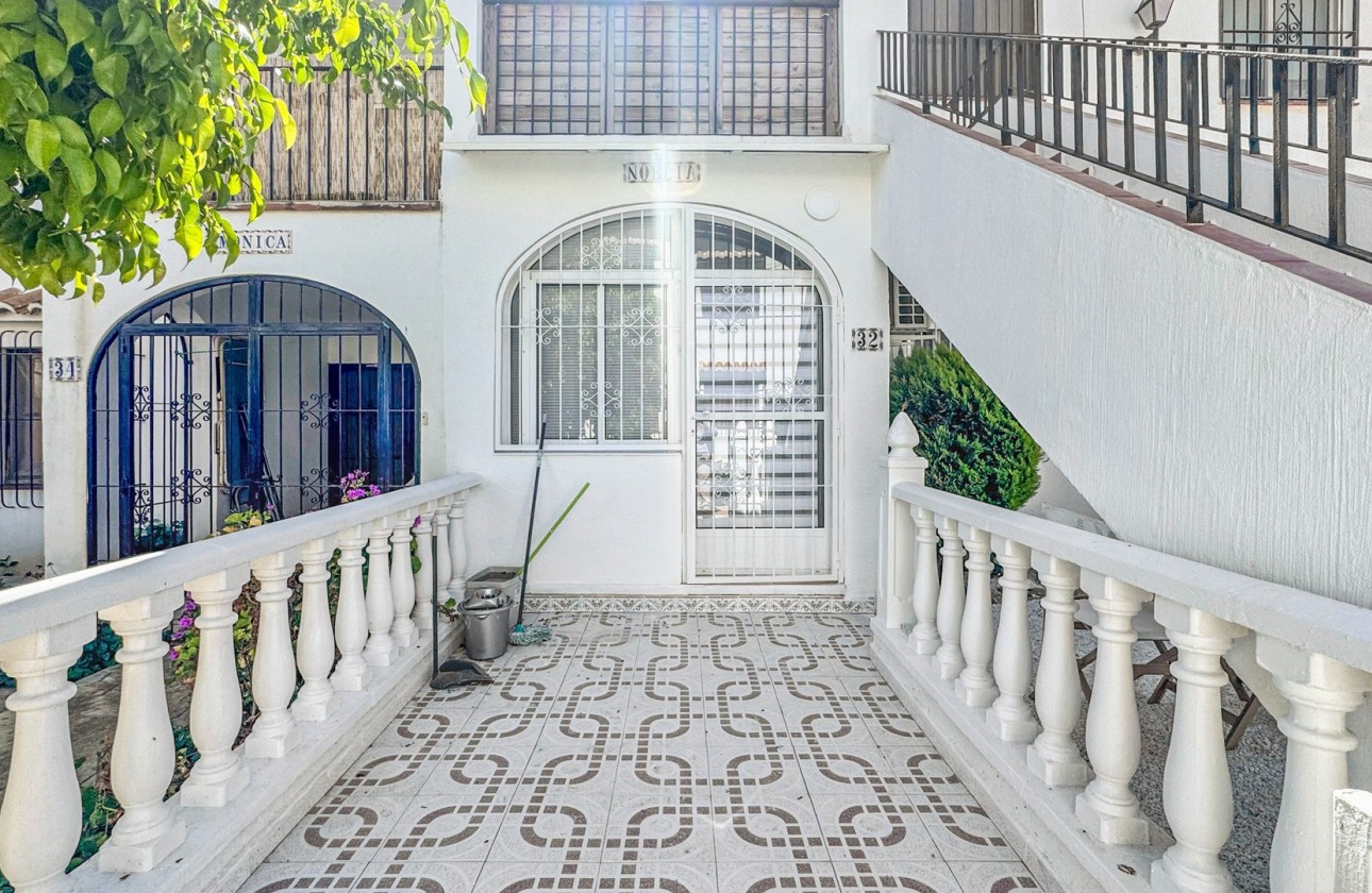 Resale - Bungalow - Torrevieja - Los Balcones - Los Altos del Edén