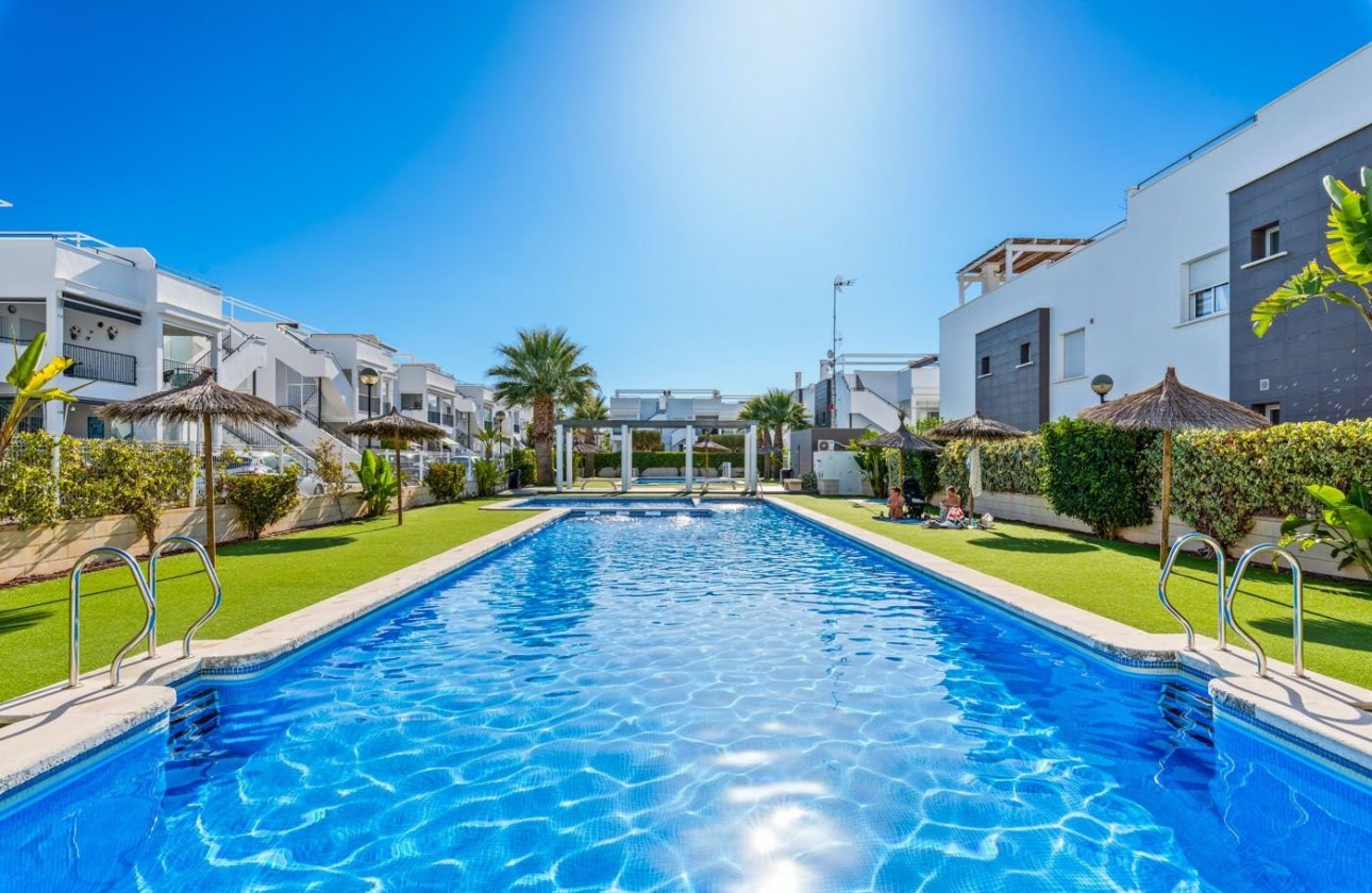 Resale - Bungalow - Torrevieja